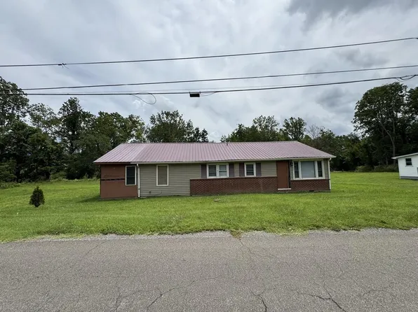 484 Riverside Rd, Chilhowie, VA 24319