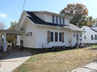 416 N Madison St, Bloomfield, IA 52537