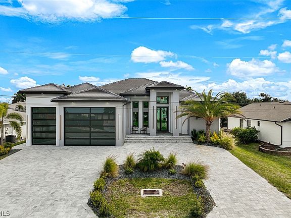 3rd image of 5333 Majestic Ct