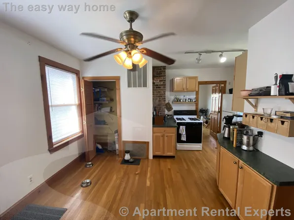 81A Tremont St #2, Cambridge, MA 02139