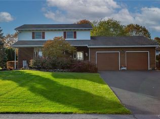 5316 Debra Dr N, Schnecksville, PA 18078