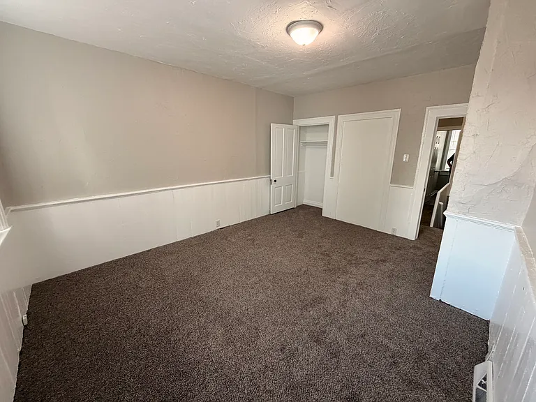 719 Moravian Way — Photo 9