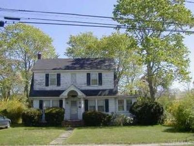 14 Bohack Ct, Sayville, NY, 11782
