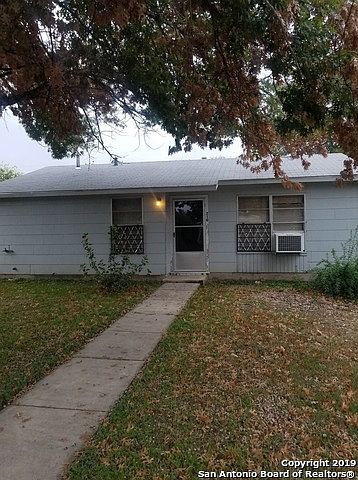 1st image of 210 Bickley St