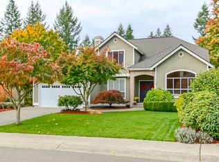 25707 Lake Wilderness Country Club Dr SE #C, Maple Valley, WA 98038