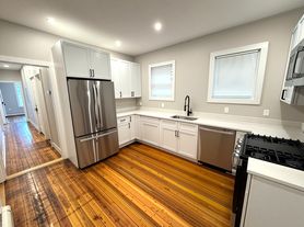 50 Crescent Ave, Boston, MA