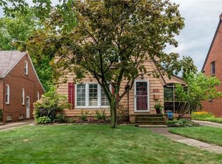 20040 Carolyn Ave, Rocky River, OH 44116