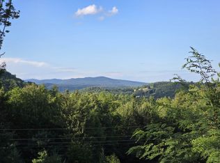 1095 Slate Ledge Rd, Waterford, VT 05819