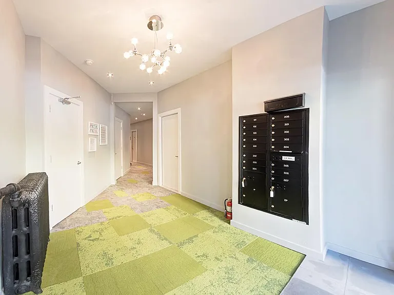 623 Federal Ave E #102 — Photo 17