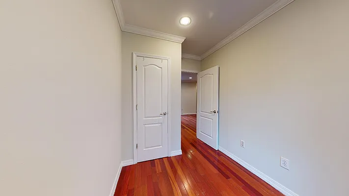 Rented by Bond New York | media 16