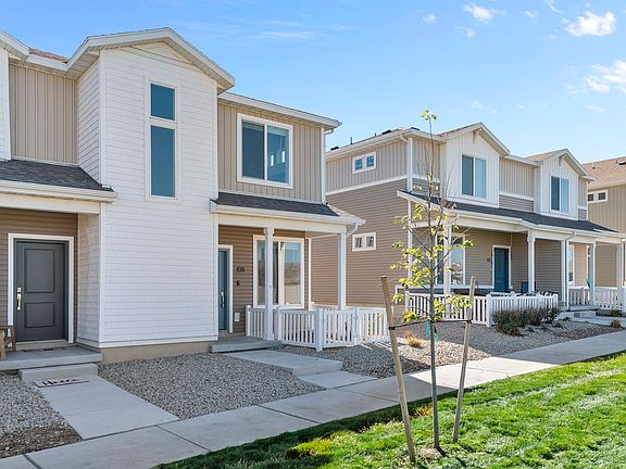 3rd image of 108 E Fairmont Pl
