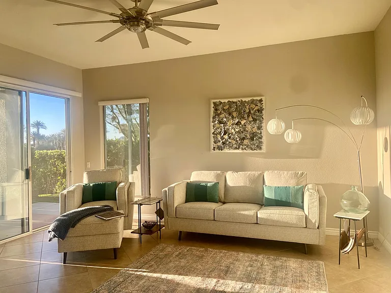 Colonial Dr — Photo 25