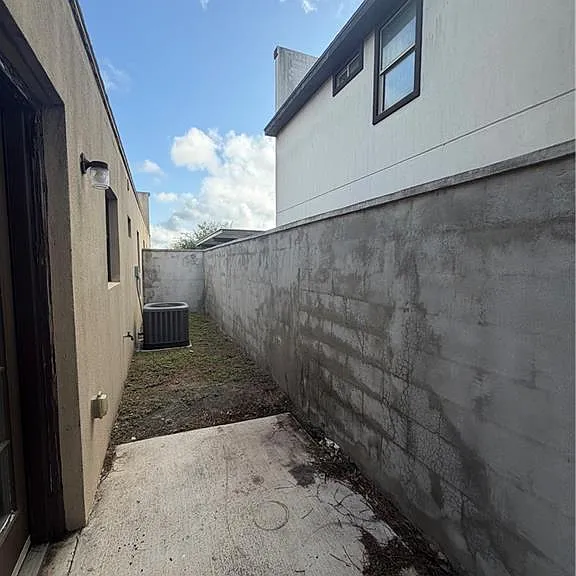 106 Teak Dr #4 — Photo 15