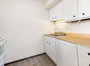 1301 Springfield Dr #3, Midland, MI 48642