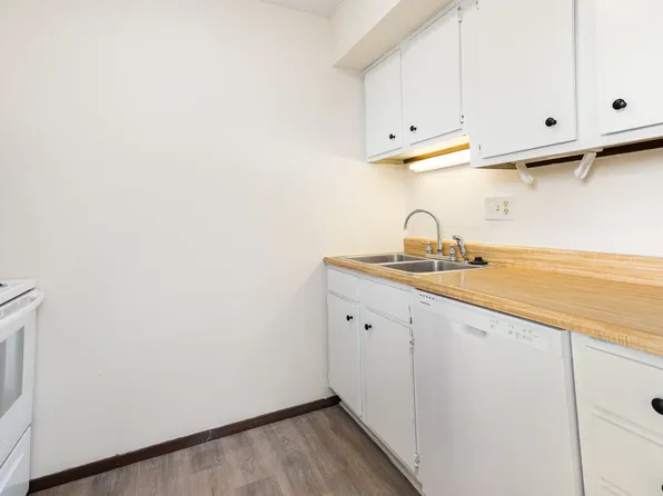 1301 Springfield Dr #3, Midland, MI 48642