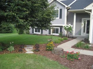 500 Waveney Ct, Eagan, MN 55123