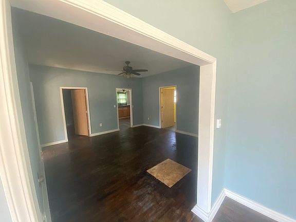 Into dining room from living