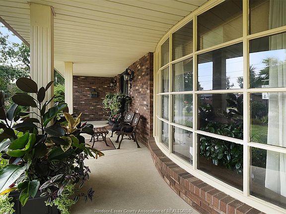 4th image of 2670 Todd Ln
