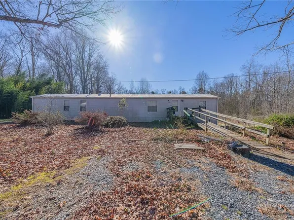 229 Emmanuel Church Rd, Asheboro, NC 27205