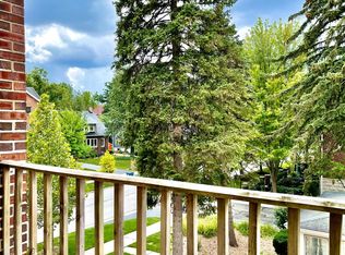 1112 Curtiss St APT A1, Downers Grove, IL 60515