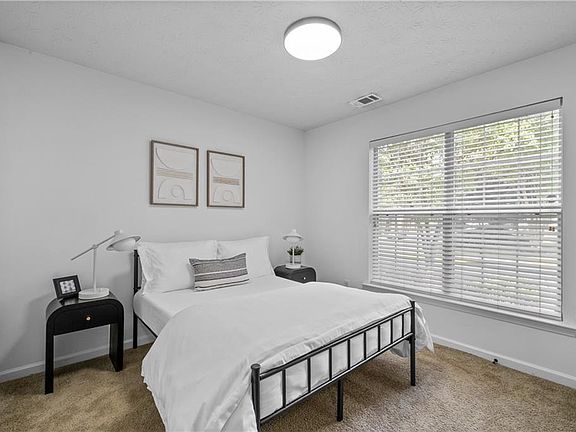 5th image of 1484 Gates Cir SE #1484