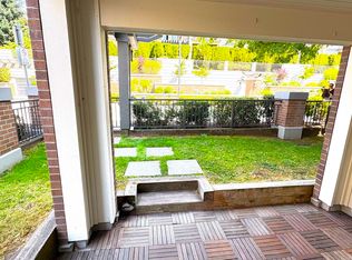 4788 Brentwood Dr #106, Burnaby, BC V5C 0C5