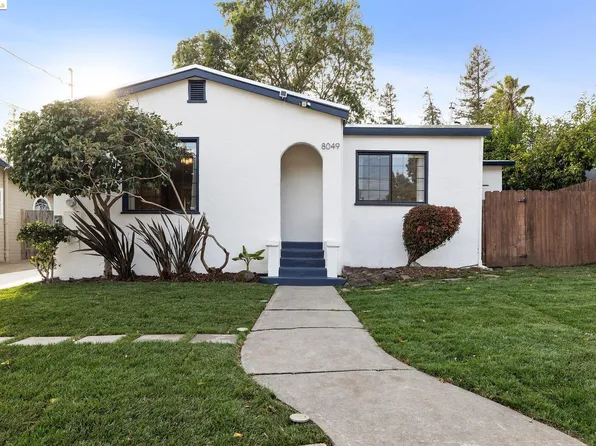 8049 Earl St, Oakland, CA 94605