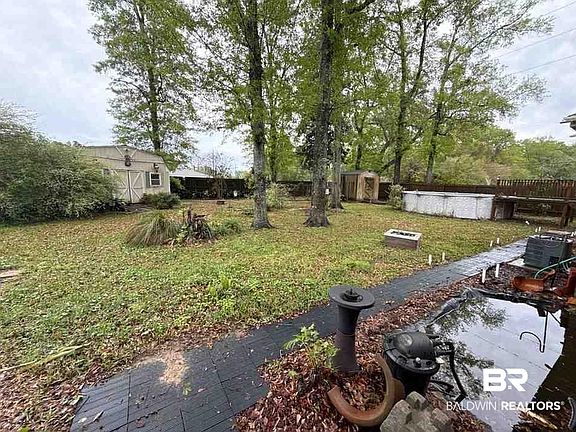2nd image of 521 Juniper Place Dr