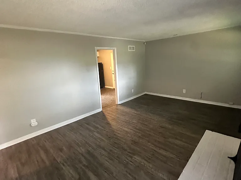 2613 Southwest Blvd — Photo 3