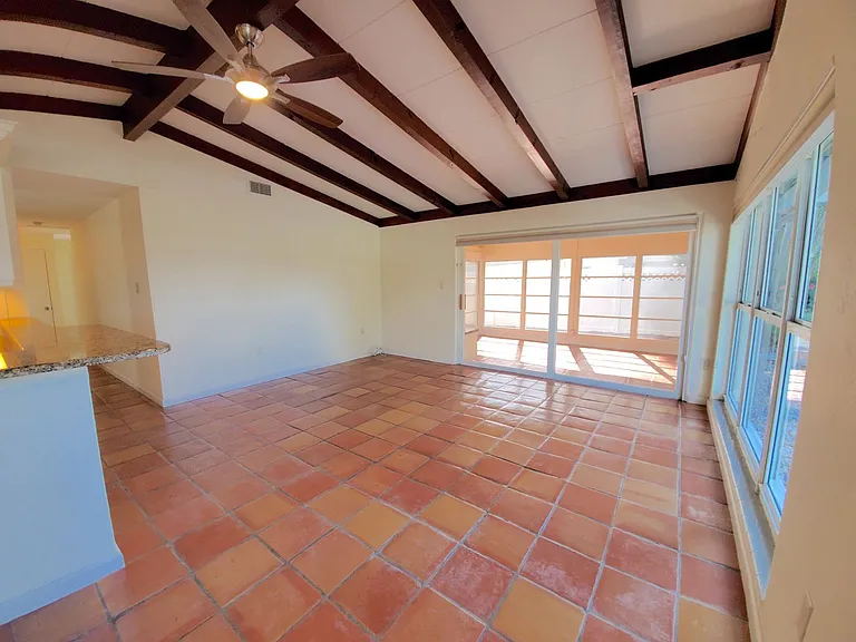 3513 S School Ave — Photo 10