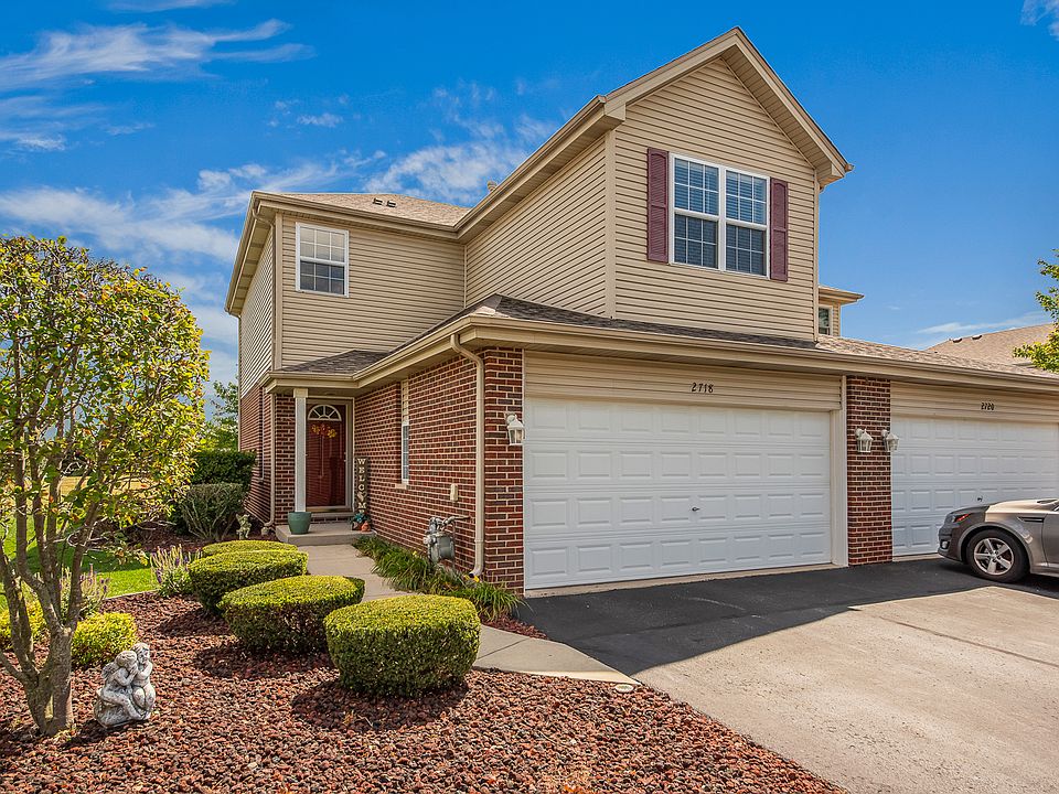 1st image of 2718 Foxwood Dr