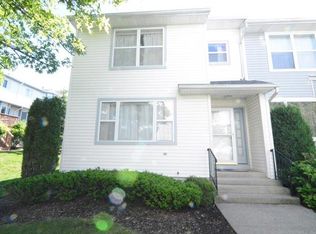 11 Trafalgar Ct, Nanuet, NY 10954