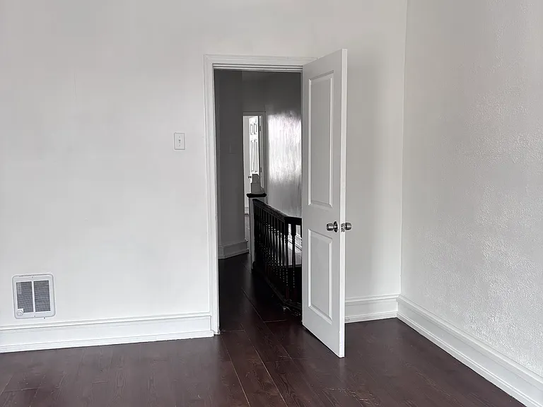 3242 E St — Photo 6
