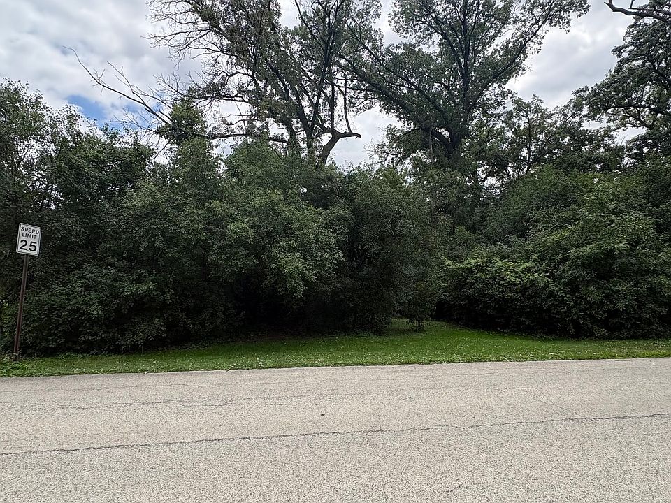 2nd image of 766 Brookwood Dr