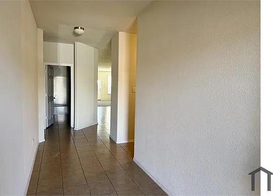 705 Jonius Creek Dr — Photo 11