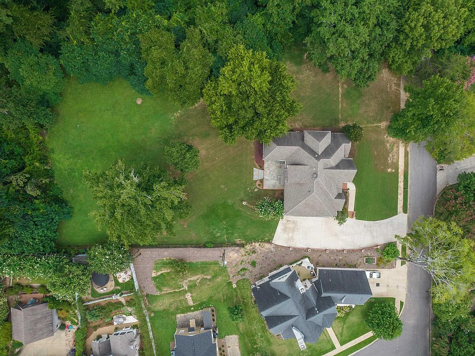 1st image of 16 Greenwood St #16