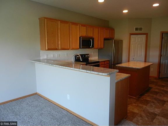 5th image of 5300 Oriole Dr #33