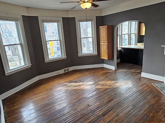4th image of 972 Lafayette Ave #1