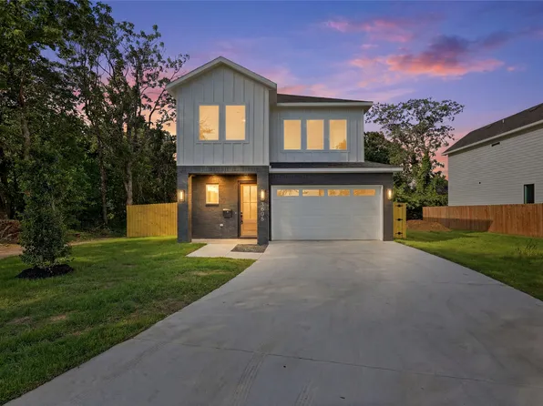 5806 Carlton Garrett St, Dallas, TX 75216