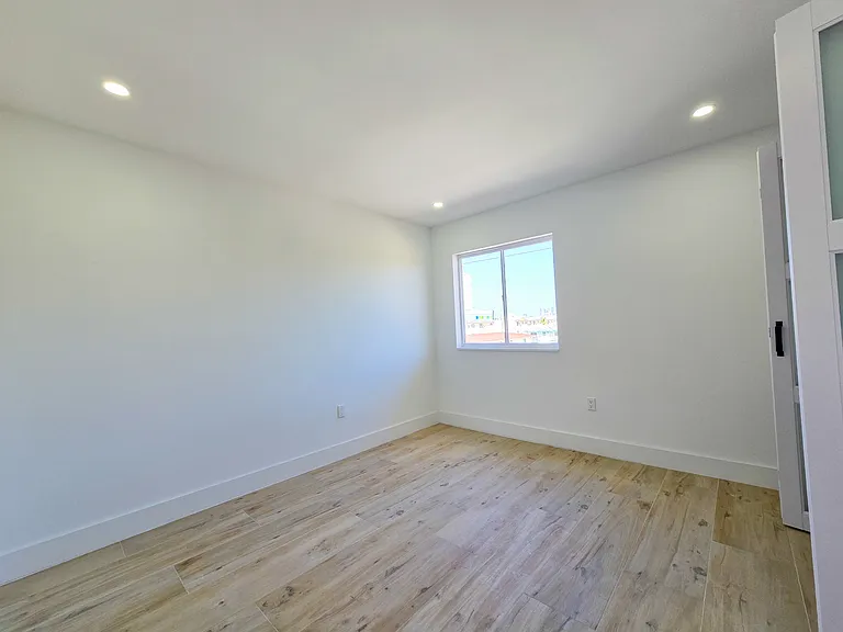 2921 SW 10th St #38 — Photo 11