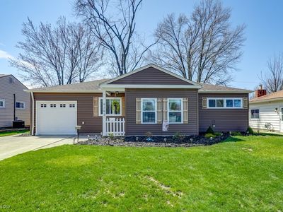 9793 Manorford Dr, Parma Heights, OH, 44130