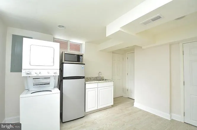 2602 S Troy St — Photo 20