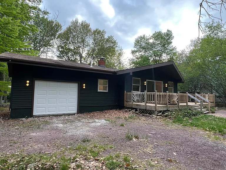 436 Stillwater Dr — Photo 13