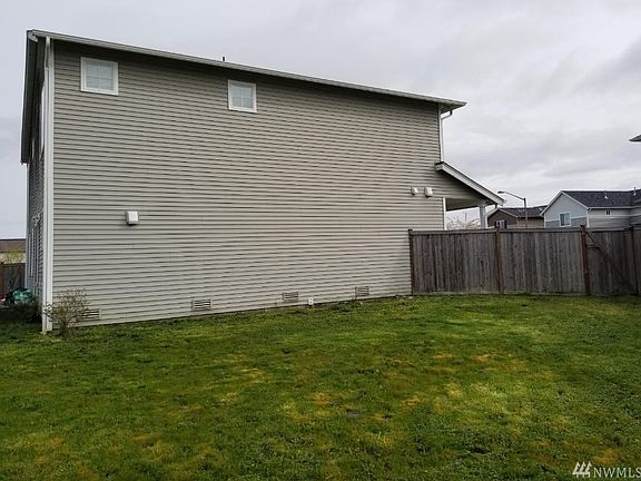 2nd image of 10021 Tahoma Ct SE