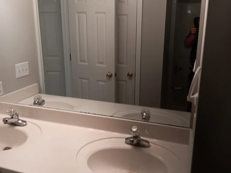 525 Charleston Ave — Photo 10