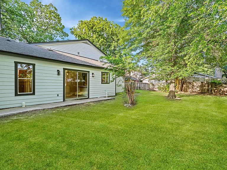 2911 Waypark Dr — Photo 29