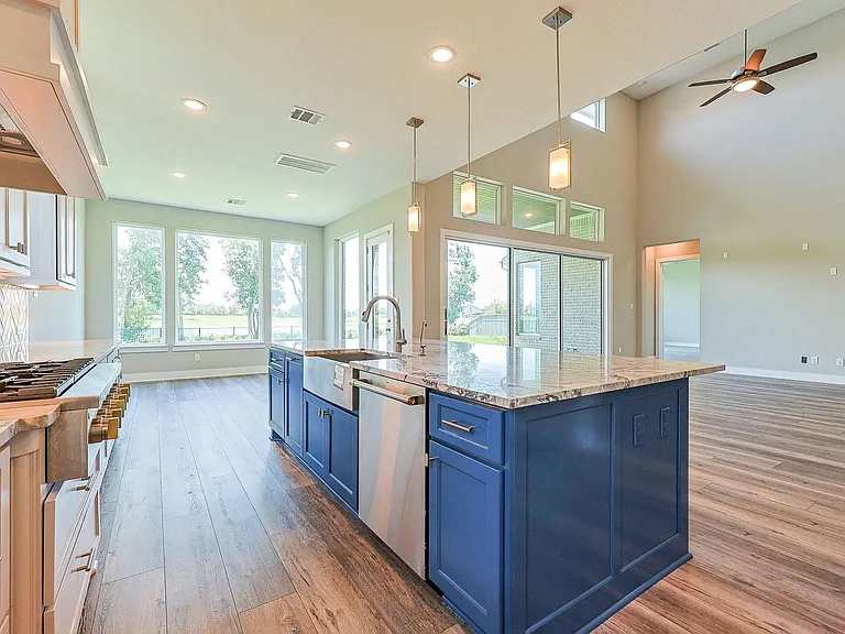 10334 Fountain Shore Dr — Photo 14