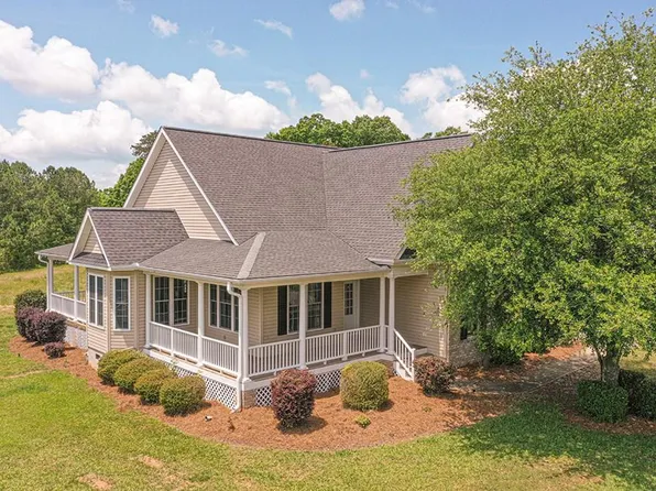 128 Folly Bend Dr, Greenwood, SC 29649