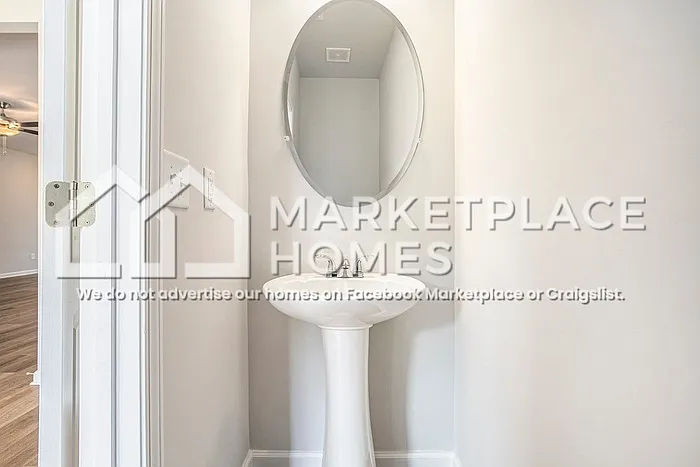 1914 Schoolhouse Ln — Photo 12