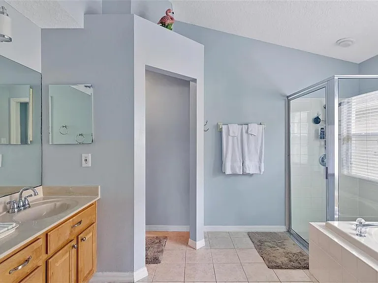 18821 Maisons Dr — Photo 15